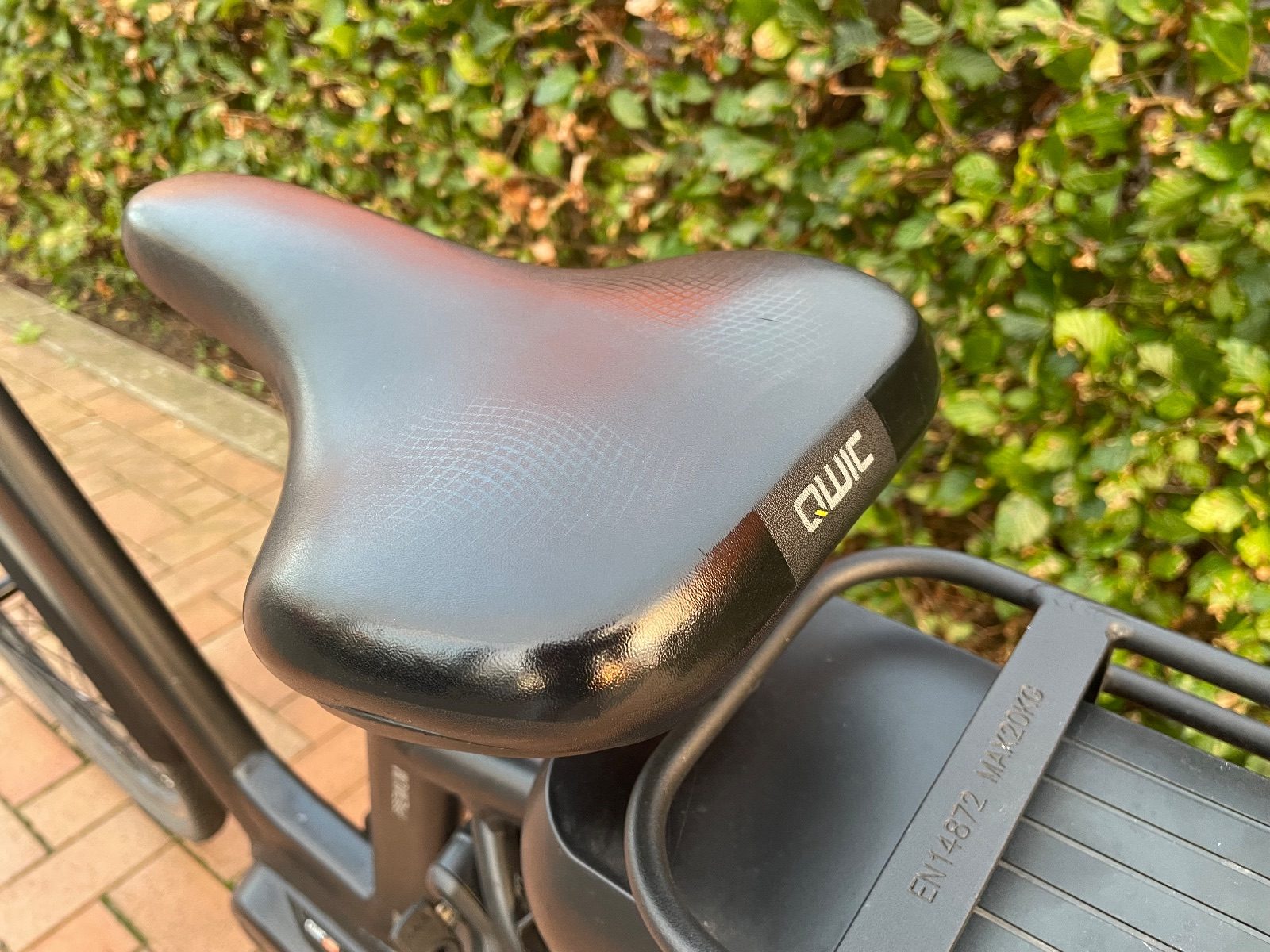 Qwic Black Edition MN7