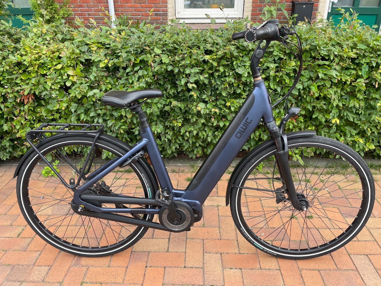 Qwic Premium MN7+ Blauw