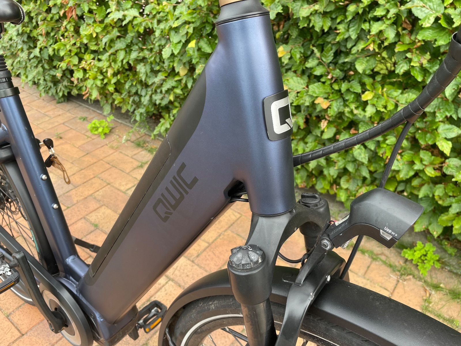 Qwic Premium MN7+ Blauw