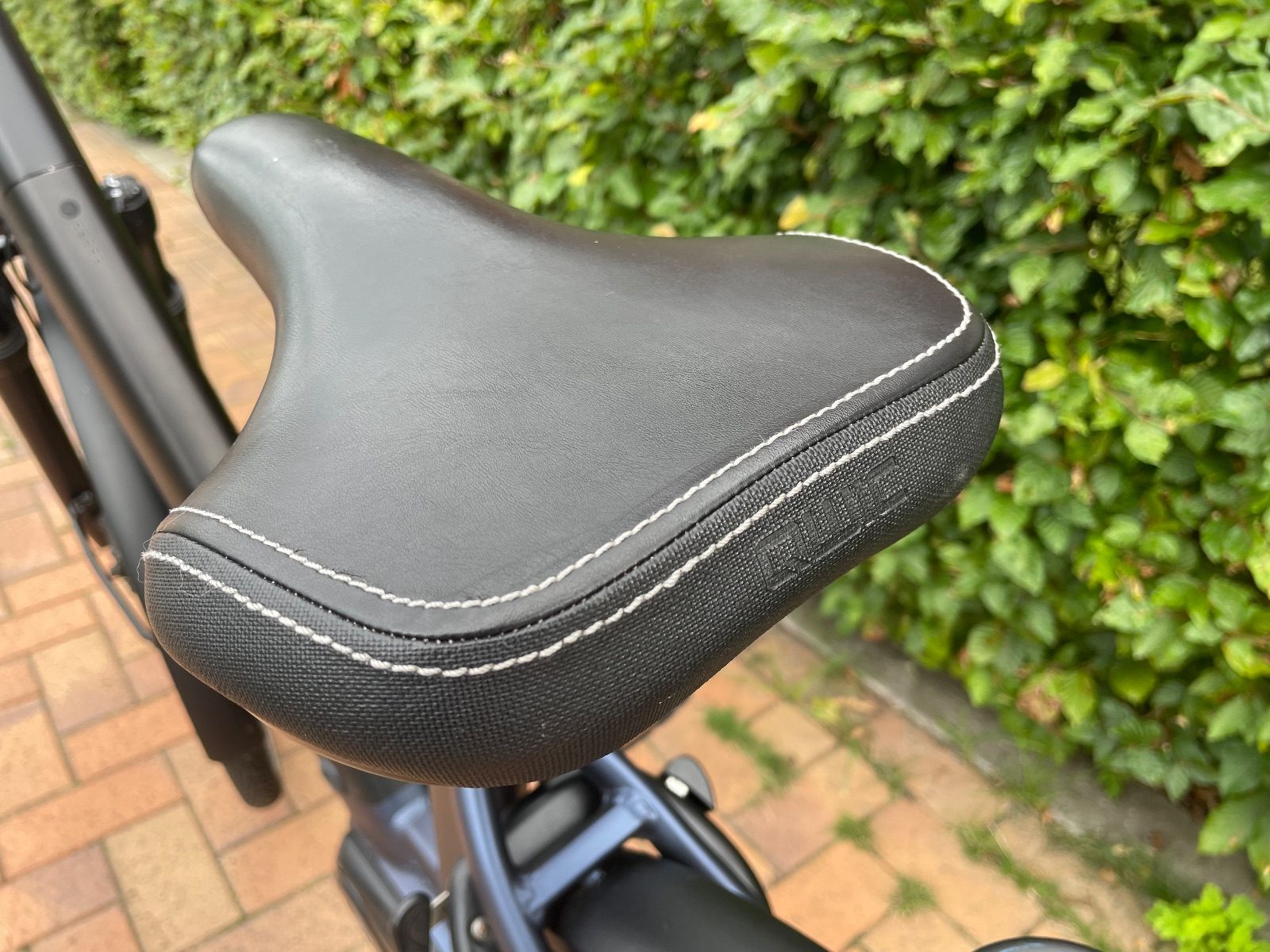 Qwic Premium MN7+ Blauw
